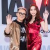 Hoa hậu Hải Dương diện váy đỏ rực chúc mừng NTK Chung Thanh Phong