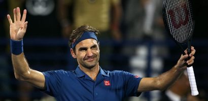 Roger Federer vất vả vào tứ kết Dubai Open