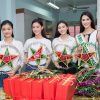 Top 3 Miss World Việt Nam giản dị cùng đương kim Hoa hậu quốc tế làm từ thiện