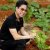 Danh ca Ngọc Sơn khoe thành quả từ mảnh đất rộng 2 hecta